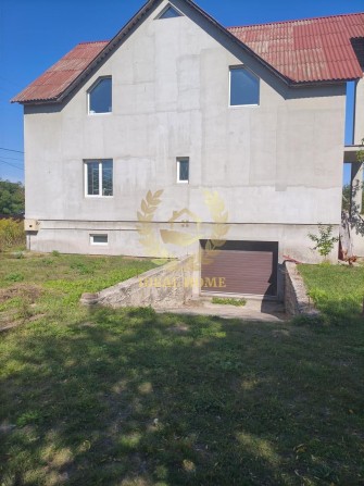 Продам будинку 6 кімнат у Малютянці - фото 1