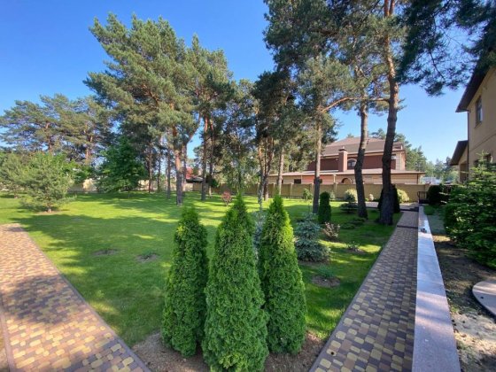 Елітна заміська садиба в сосновому лісі, Капітанівка Милая