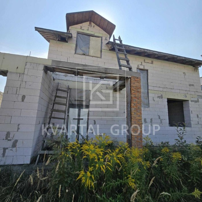 Пропонується будинок без ремонту Велика ділянка з соснами - фото 1