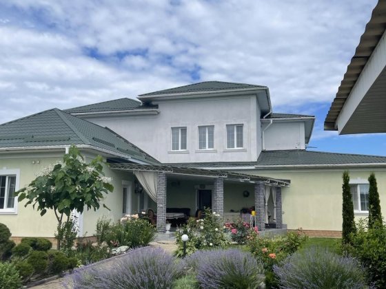 Неймовірний  Будинок з басейном.Без комісії! Михайлівка-Рубежівка