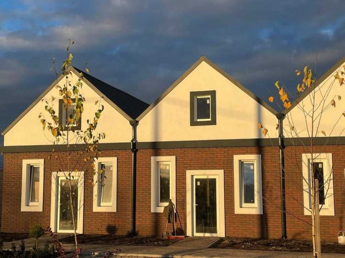 Компактний таунхаус в селі Михайлівка-Рубежівка - фото 1