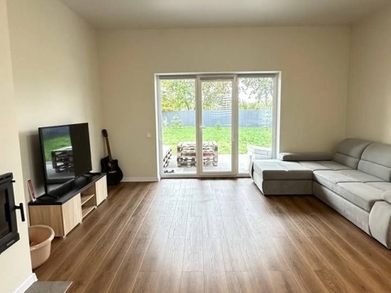 Будинок з ремонтом в Рубежівці з великою ділянкою поруч озера і ліси! Михайлівка-Рубежівка