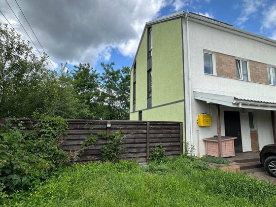 Кутовий таунхаус 122м2 з чорновим ремонтом! Нове! Без комісії Новое