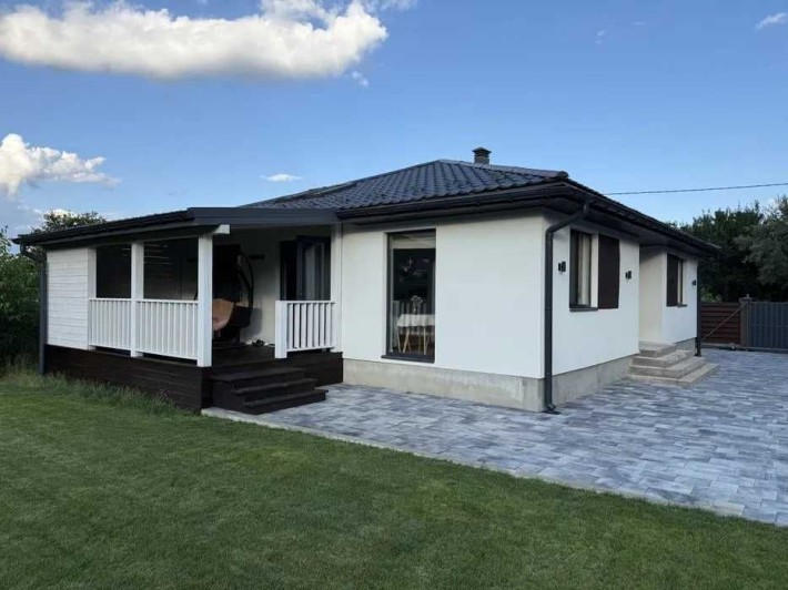 Будинок з дизайнерським ремонтом 2022 року, с. Нові Безрадичі, 120 м² - фото 1