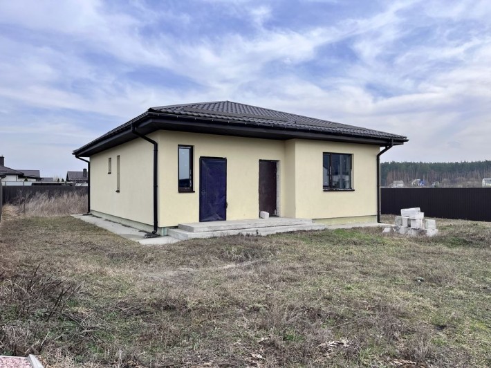 Свой ДОМ 86м2 в коттеджном городке! Участок 7,5 соток! Лес, озеро! - фото 1