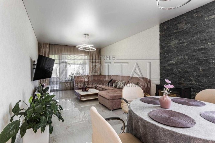 ПРОДАЖ будинку  255 м2 КМ Межиріччя Осещина ГЕНЕРАТОР БАСЕЙН - фото 1