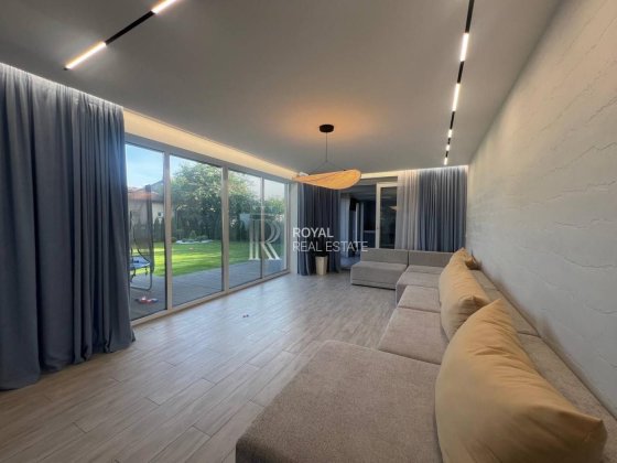 Продаж сучасного будинку на Дніпрі 8 соток Осещина 4 спальні інвертор Осещина