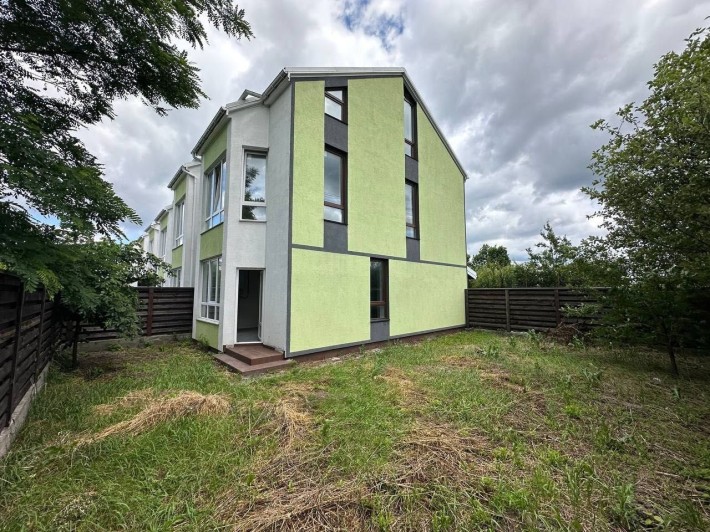 Продаєтьється Таунхаус в Новому - фото 1