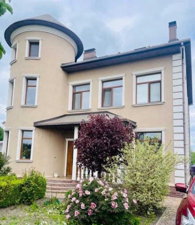 Розкішний  будинок з мансардою, садом і басейном, 10 км від Києва - фото 1