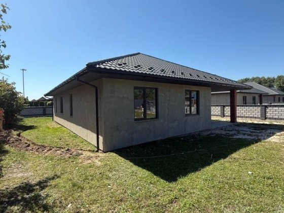 Продаж Будинку в Петрушках 180 м2 на 8ми сотках Петрушки