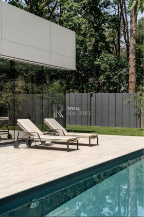 Продаж будинку з унікальним дізайном, розумний будинок. Плюти - фото 1