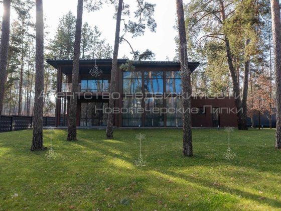 Продажа ексклюзивного нового будинку в с. Плюти / 350 кв.м / 18 соток Плюты