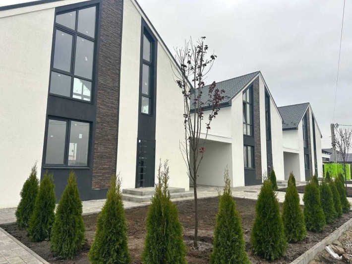 Котедж Elis 95 кв. м с. Погреби Броварського району - фото 1