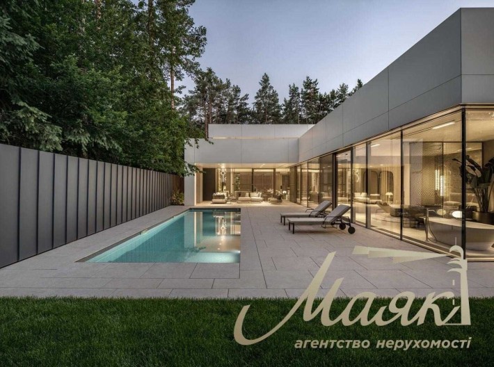 Продажа / Дом / 305 м2 / Обуховский район / Плюты / ул Плютовская - фото 1