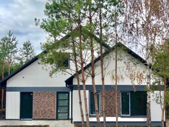 Сучасний будинок серед сосен.S=113м2,керамоблок,мінвата,0.07га.єОселя Путровка