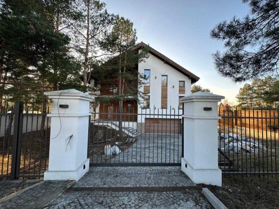 Еко будинок, Козин Плюты