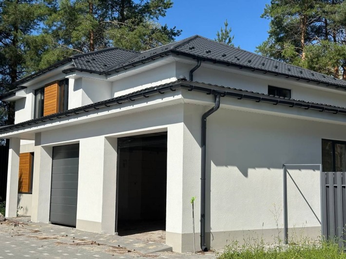 Котедж 200 кв.м біля річки, велика ділянка із соснами - фото 1