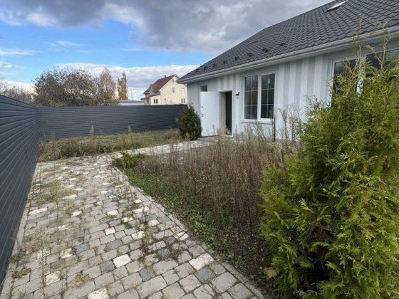 Продам таунхаус с. Рожівка Рожівка