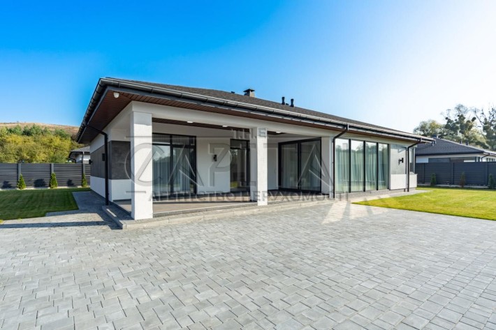 Продаж нового будинку з сучасним ремонтом, Рославичі - фото 1