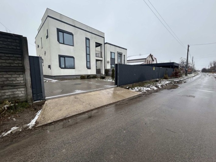 97000 у.е Будинок під Києвом  під чистове оздоблення - фото 1