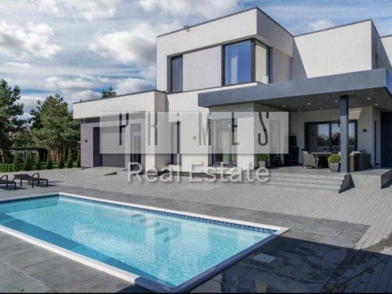 Продаж будинку з басейном, Старі Петрівці Старі Петрівці