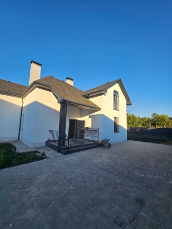 ПРОДАЕМ новый дом 204 м кв + 7 соток Старые Петровцы 15 км от Киева !! - фото 1