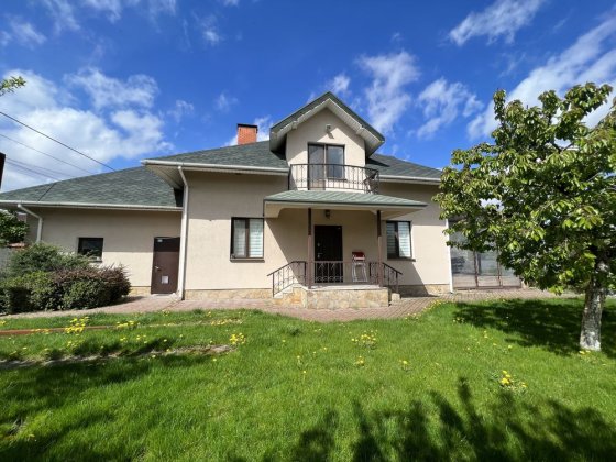 Автономний будинок з генератором, сауною та терасою - 7 хв до Броварів