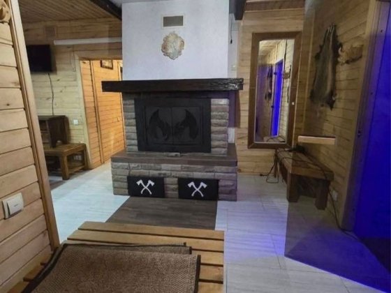 Продаж будинку з сауною та чаном! Фурси