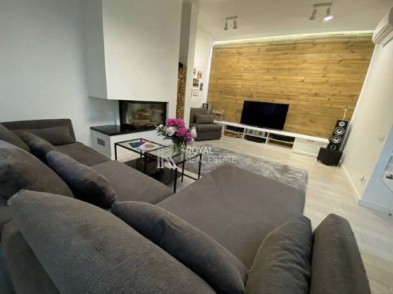 Продажа дома Киево - Святошинский район, Хотов 260м2, 13 соток Хотов