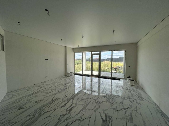 S=160 м.кв. Одноповерховий будинок. Ділянка 11 соток. - фото 1