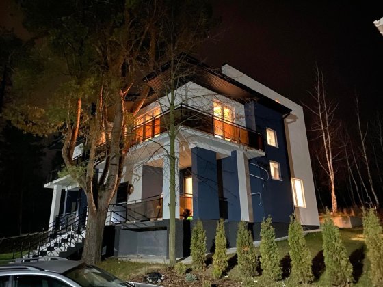 Шпитьки ТЕРЕЩЕНСЬКІ ОЗЕРА частина дуплексу 106 кв м + зем ділянка Шпитьки