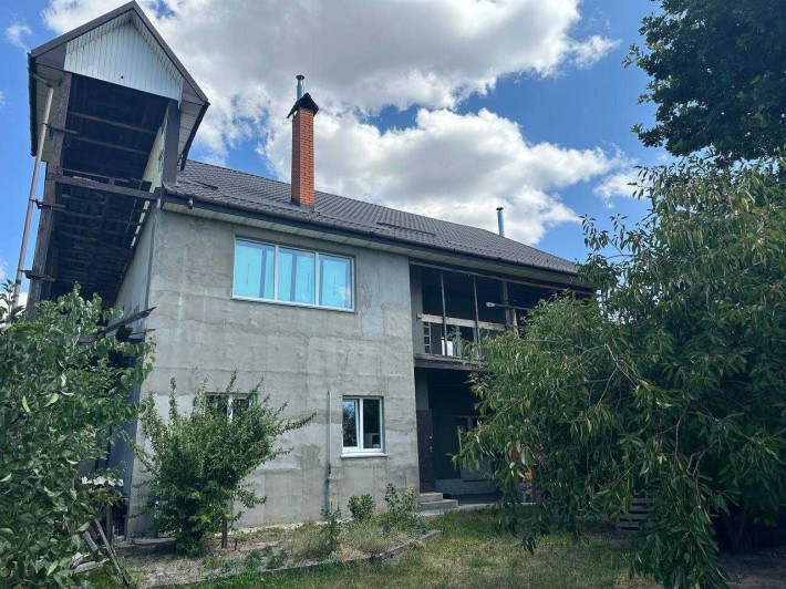 Просторий будинок у центрі Юрівки — 12 км від метро Теремки - фото 1