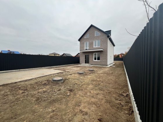 Будинок двоповерховий Шевченково Шевченкове