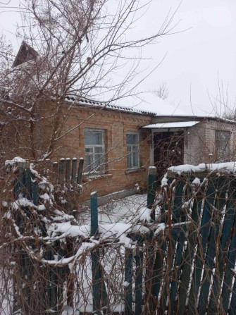 продам будинок у зручному місці,недорого - фото 1