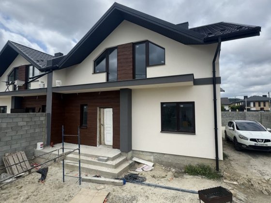 Продаж котеджу з ремонтом 120 м² у Винниках | Ділянка 2,7 сотки