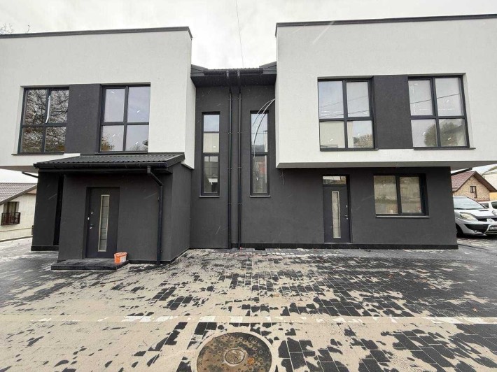 Продаж дуплексу місті Винники вул.Івана Франка з ділянкою 3сот - фото 1