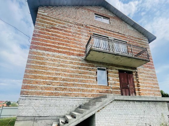 Продаж  будинку Солонка ділянка 12 соток ! Асфальтований доїзд!