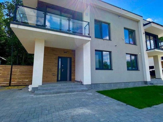 Продаж котедж спарка біля лісу околиця Львів Солонка Раковець