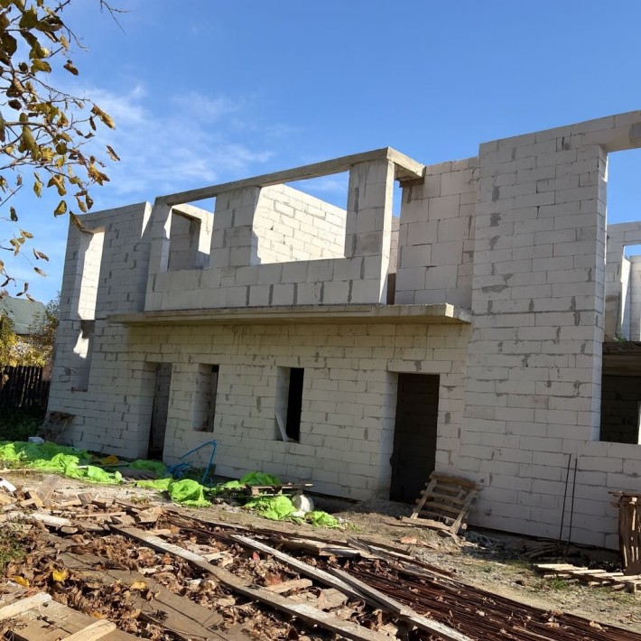 Продаж сучасного котеджу (спарка) 135 м² у Винниках-біля лісу,Львів - фото 1