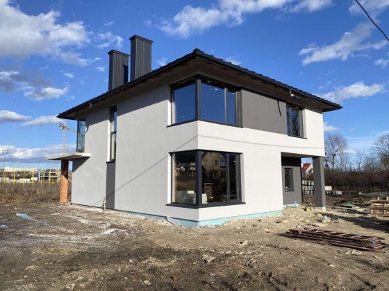 Продаж цегляного будинку у Винниках