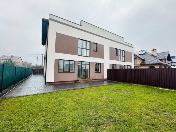 Продаж котеджу з ремонтом в Рудно Рудное