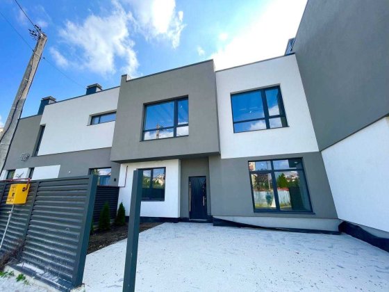 Продаж котеджу у Брюховичах біля лісі,  вул. Арктична.