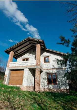 Продаж особняку у Брюховичах - фото 1