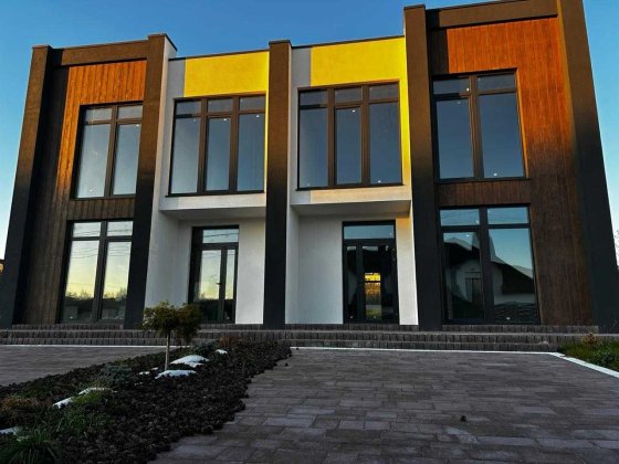 Продаж частини будинку(котеджу) в Солонці