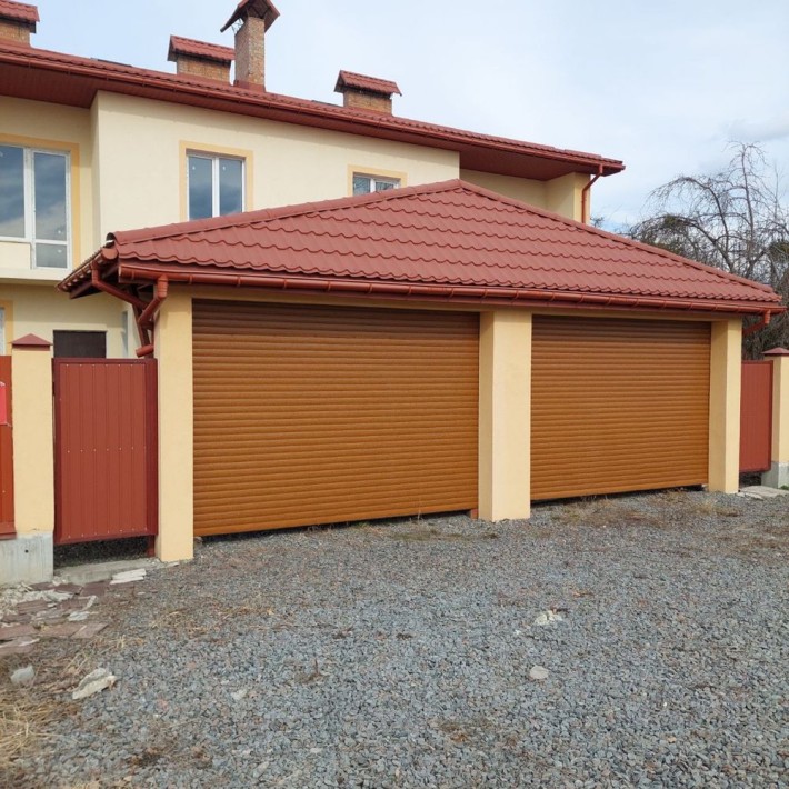 Продаж цегляного спареного будинку - фото 1