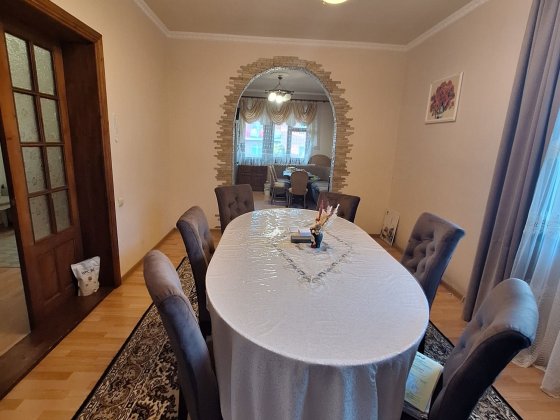 Продаж будинку з ремонтом у Брюховичах