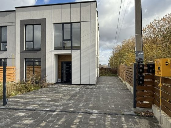 Будинок Котедж Спарка Зубра Зубра