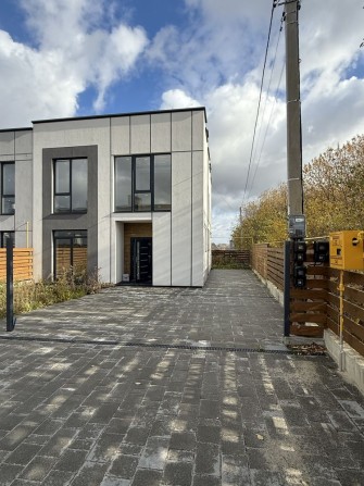 Будинок Котедж Спарка Зубра - фото 1