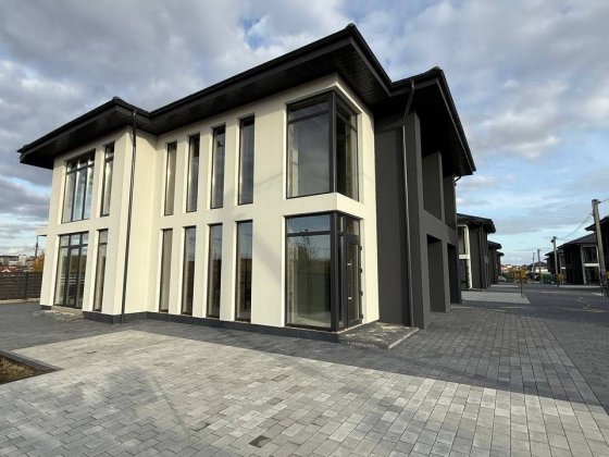 Продаж котеджу в Зубрі. Готовий будинок! Зубра