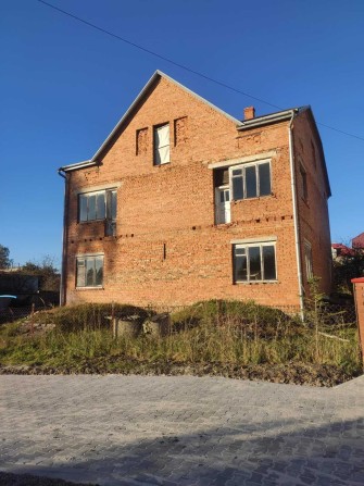 Продаж будинку з ділянкою - фото 1